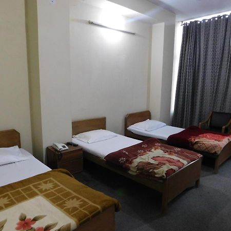 Hotel Avanti Rawalpindi Buitenkant foto