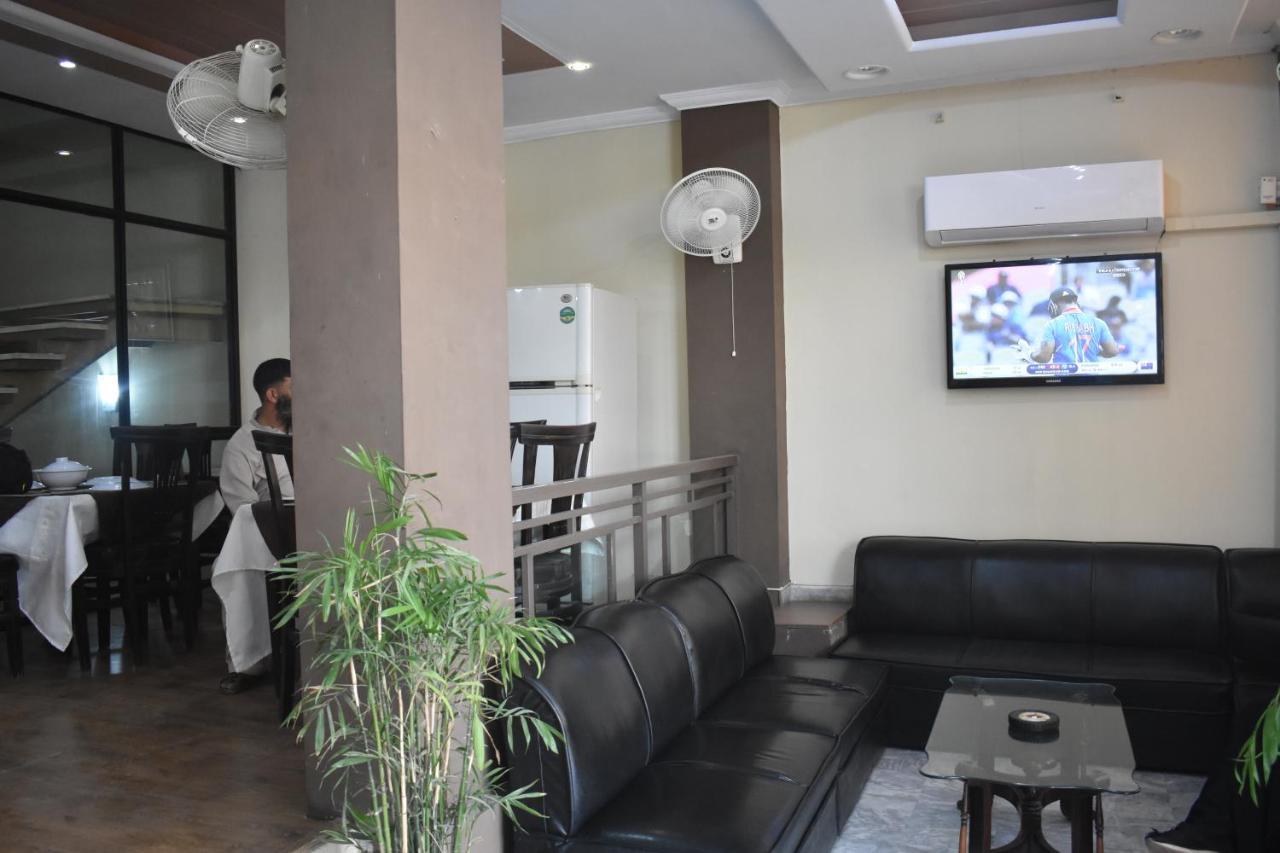 Hotel Avanti Rawalpindi Buitenkant foto