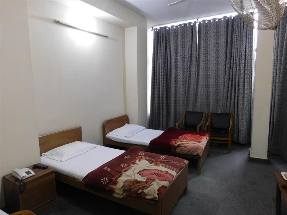 Hotel Avanti Rawalpindi Buitenkant foto